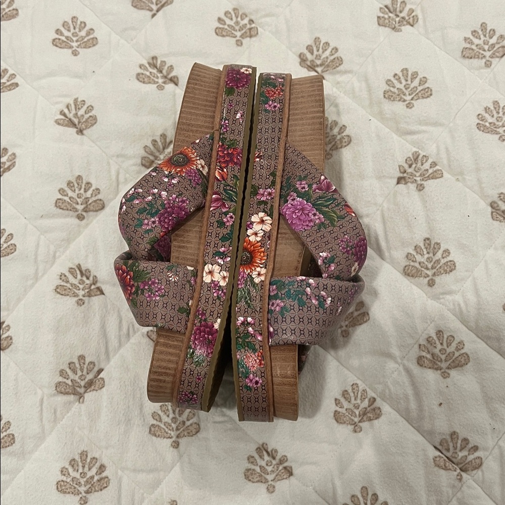 Johnny Was Floral Mules in Purple and Brown - Picture 6 of 7